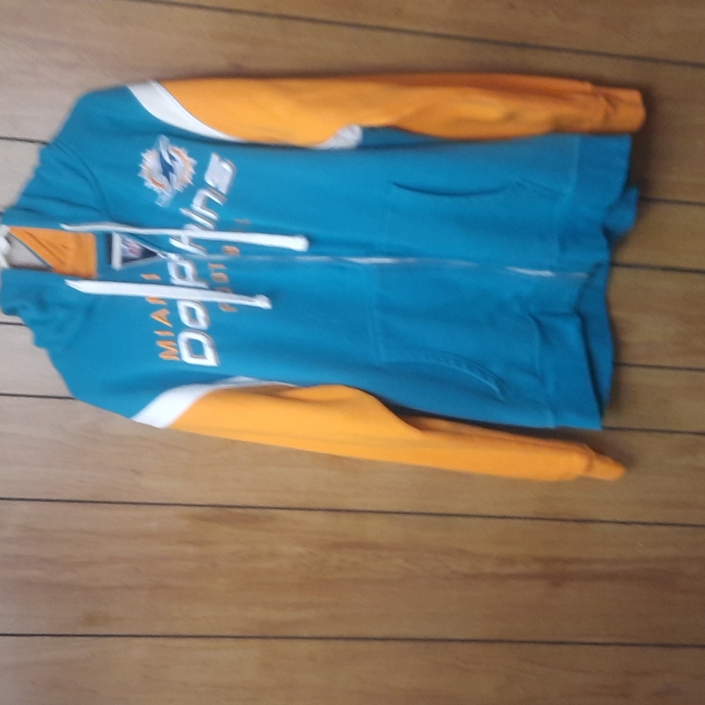 Miami Dolphins XL Hoodie with pockets.